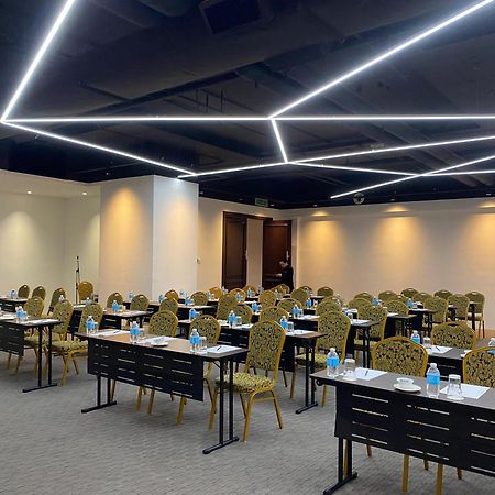 Renai Hotel Кота-Бару Экстерьер фото